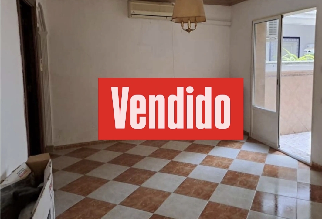 Piso en C/ Baeza (Bailén)